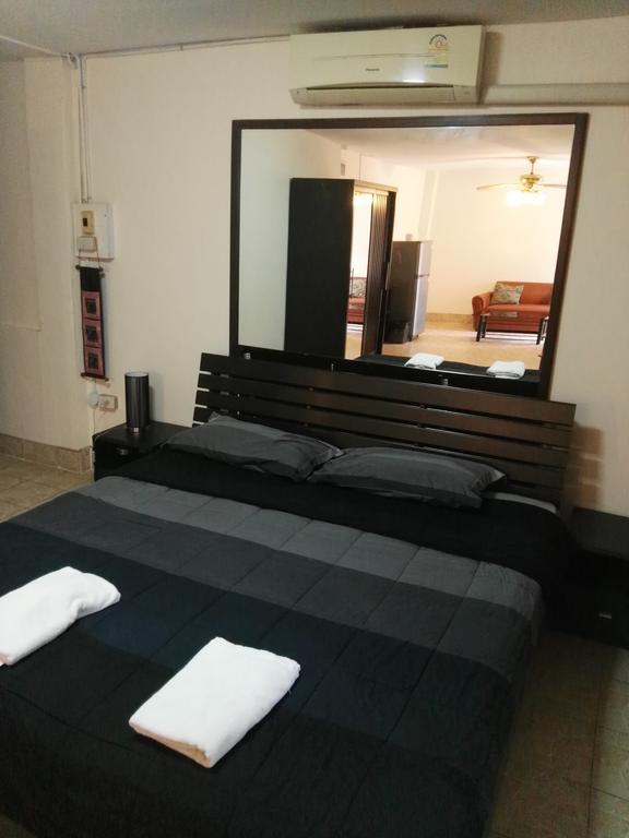 Jomtien Sunset Guesthouse Luaran gambar